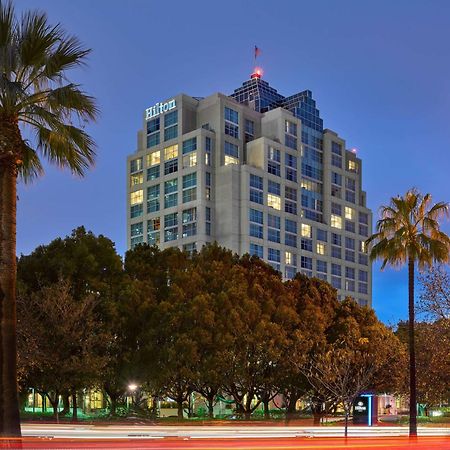 北洛杉矶格伦代尔行政会议中心希尔顿酒店 外观 照片